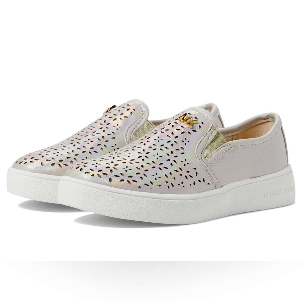New Michael Kors girls Jem Olivia Iridescent shoe size 2 w/box 🤍